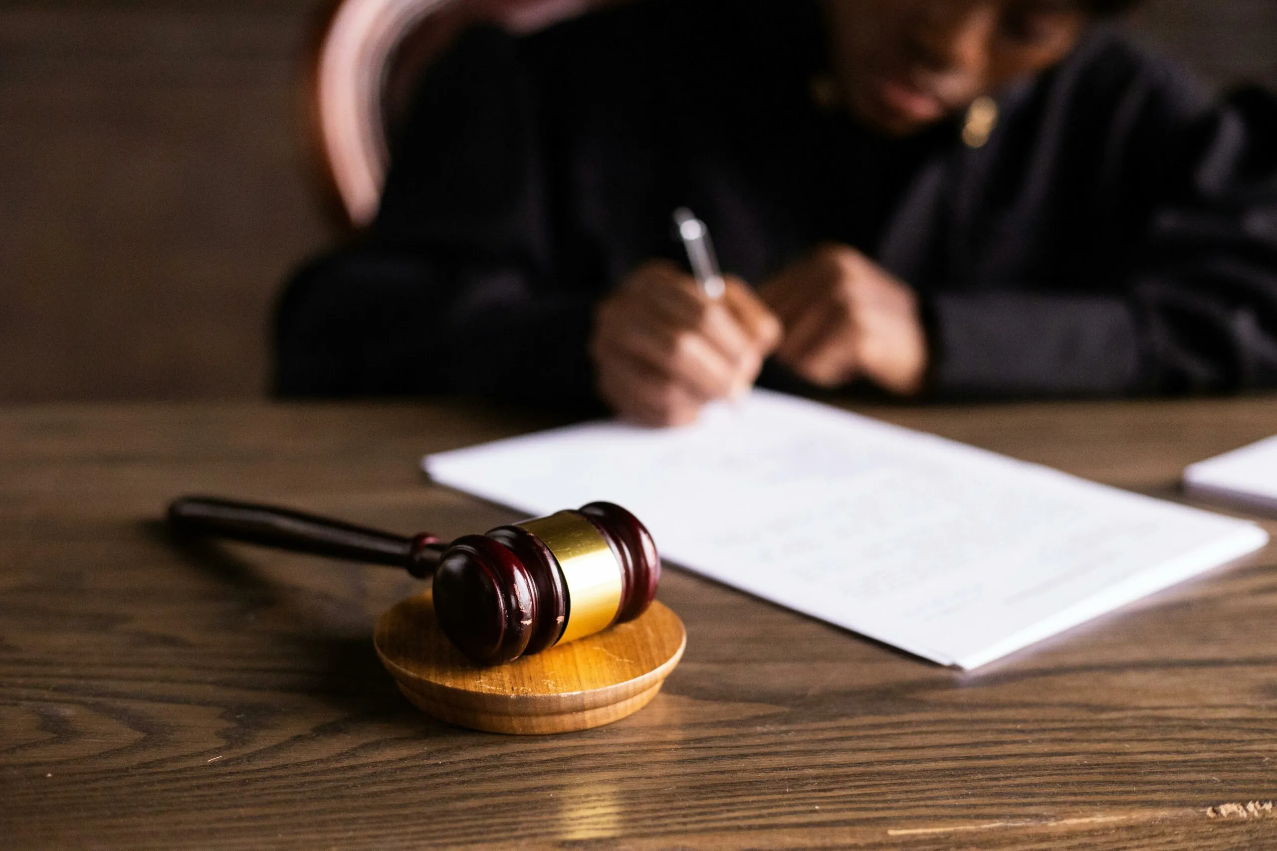 The-Difference-Between-Power-of-Attorney-and-Guardianship-scaled